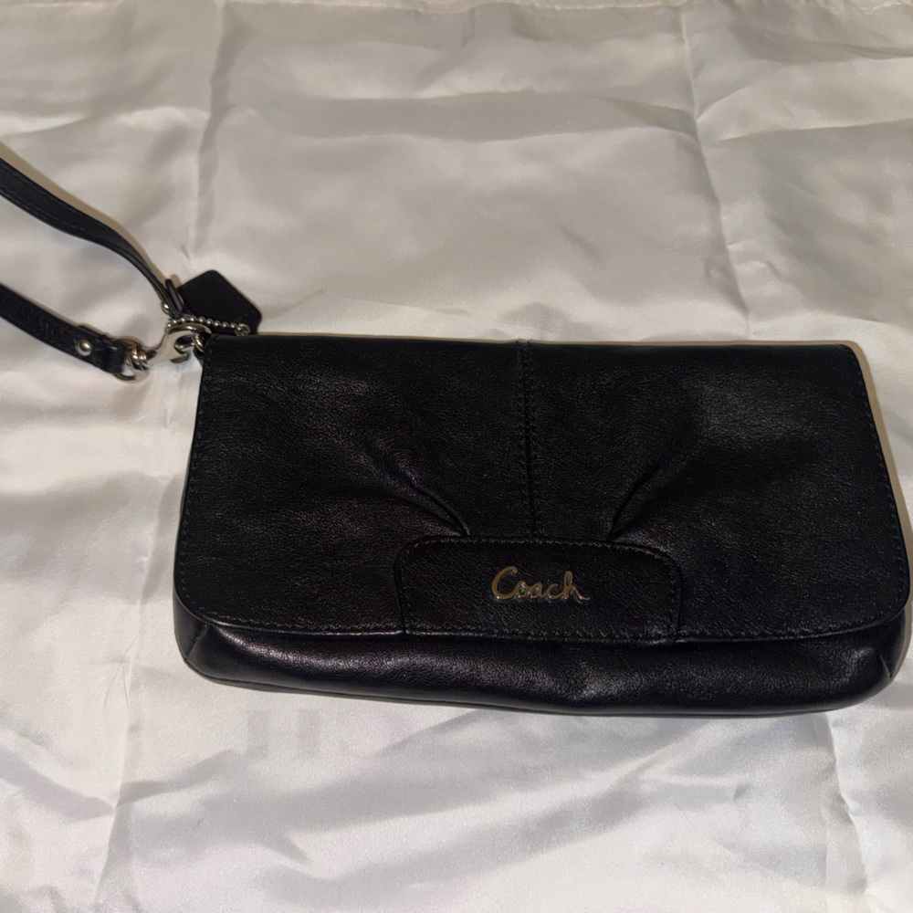 Authentic Coach Black Leather Wristlet